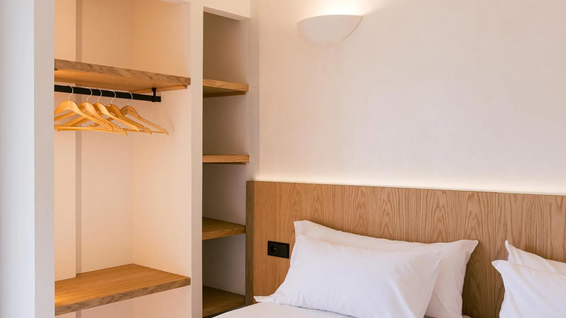 Malacosta A - Mc Apartments Ibiza Espanha